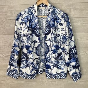 Chicos S Blue White linen jacket Chinoserie Shell Print